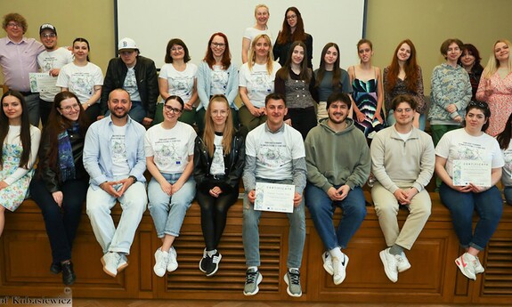 Między naukami ścisłymi, przyrodniczymi i społecznymi – podsumowanie programu BIP "From Chaos to Harmony"