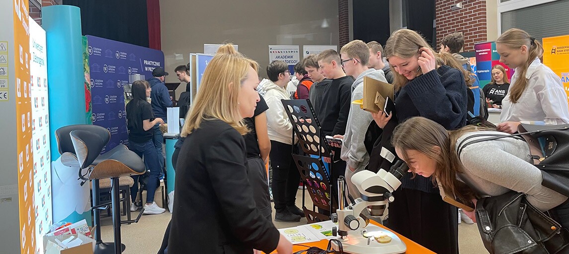 Udział Wydziału na XIV Powiatowych Targach Edukacji i Pracy